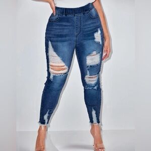 Women’s plus‎ size pull on distressed jeans